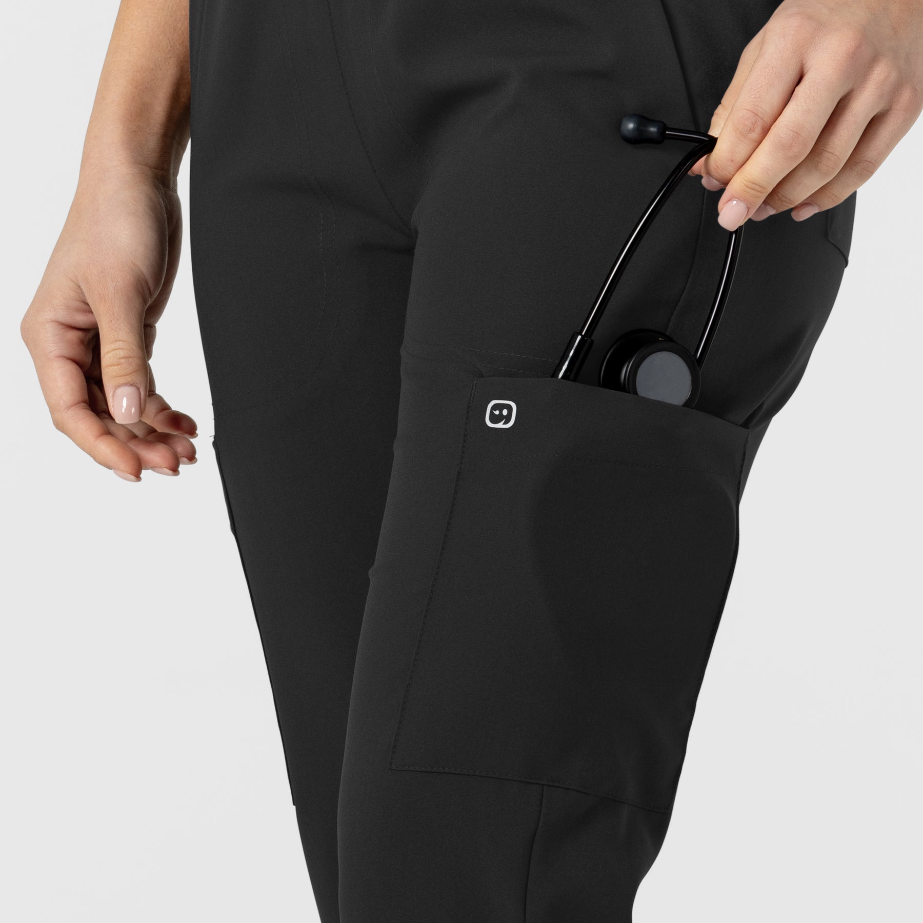 W123 Women's Flex-n-Reach Track Scrub Pant Black hemline detail