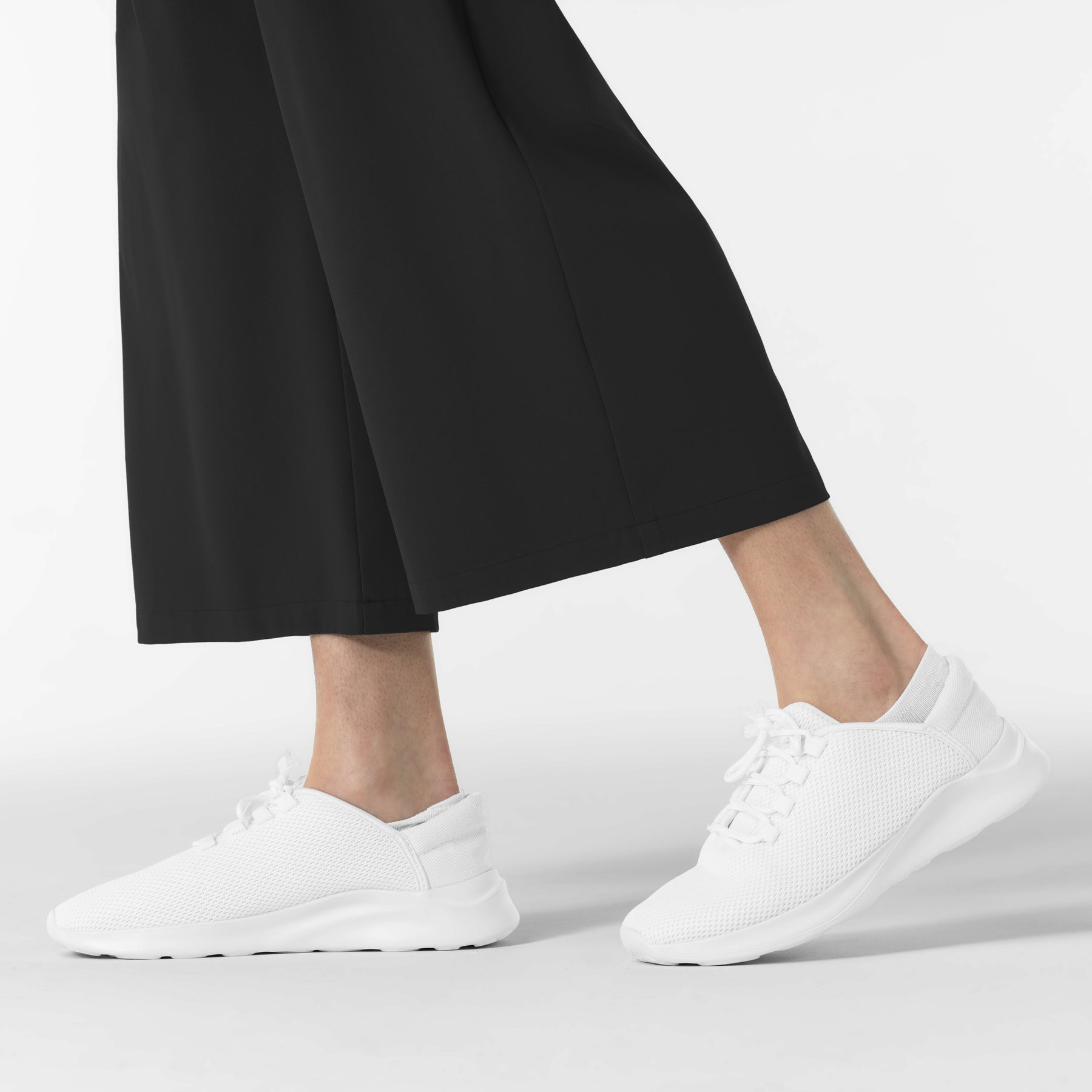 RENEW Edit Women's Cropped Wide Leg Scrub Trouser - Black