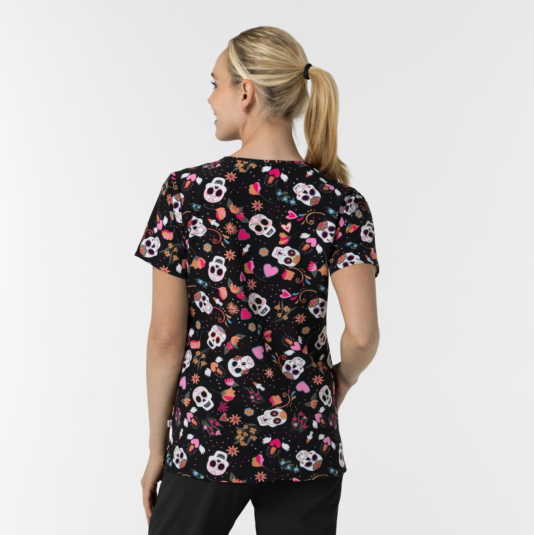 Women's V-Neck Print Scrub Top - Sugar Skull Fiesta - dia de los muertos scrubs