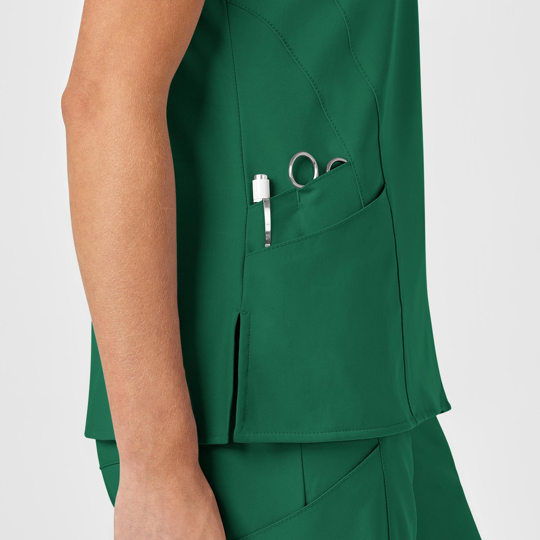W123 Women's Stylized V-Neck Scrub Top Hunter hemline detail