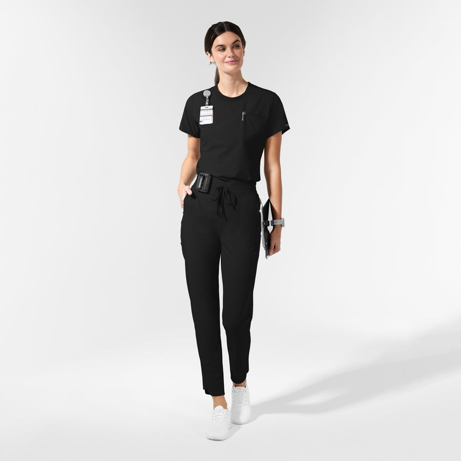 AURA Women's Captivate Crew Neck Tuck-in Scrub Top Black full scrub set