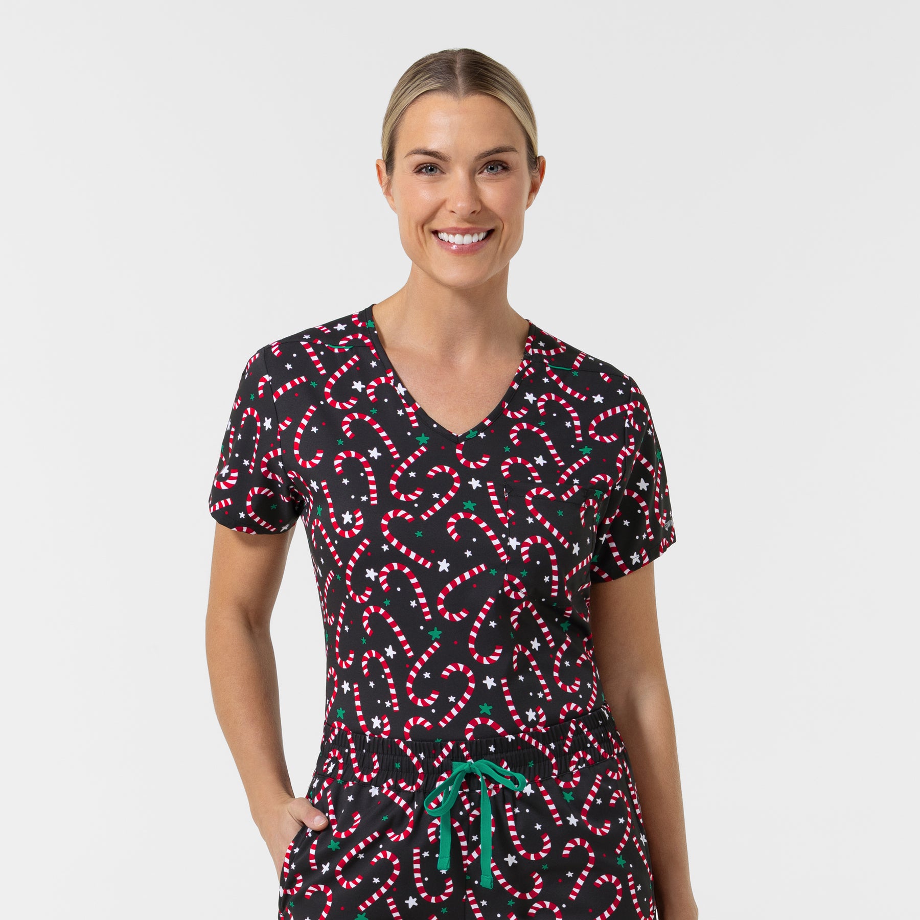 Women's 1-Pocket Tuck-in Print Scrub Top - Christmas Scrubs tucked in