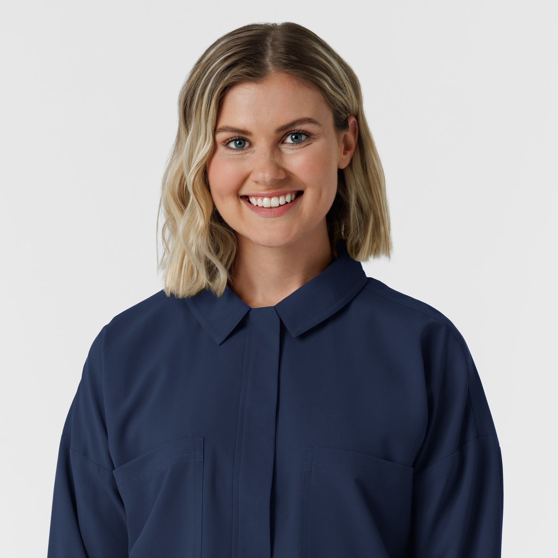 NURTUR Women’s Scrub Shirt Jacket - Navy collar